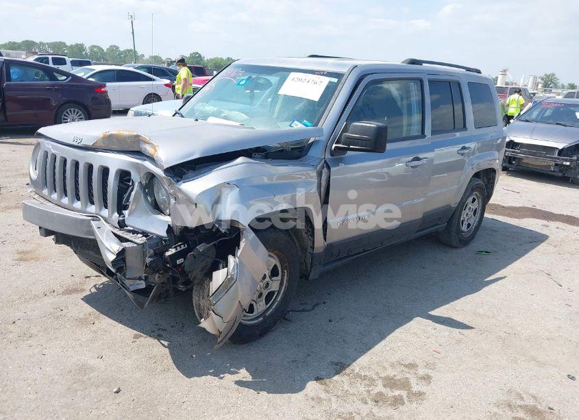 Photo 2 of 2016 Jeep Patriot SPORT (VIN 1C4NJPBBXGD739289)