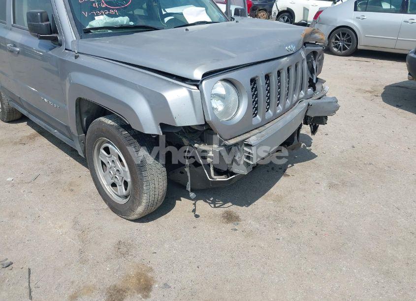 Photo 6 of 2016 Jeep Patriot SPORT (VIN 1C4NJPBBXGD739289)