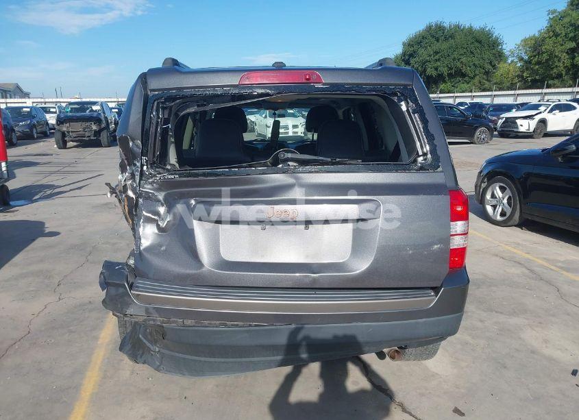 Photo 16 of 2017 Jeep Patriot 75TH ANNIVERSARY EDITION FWD (VIN 1C4NJPBBXHD117521)