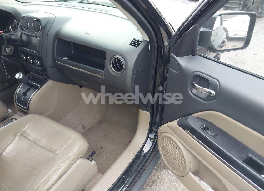 Photo 5 of 2014 Jeep Patriot LIMITED (VIN 1C4NJPCB0ED715806)