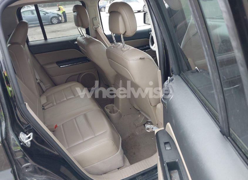 Photo 8 of 2014 Jeep Patriot LIMITED (VIN 1C4NJPCB0ED715806)