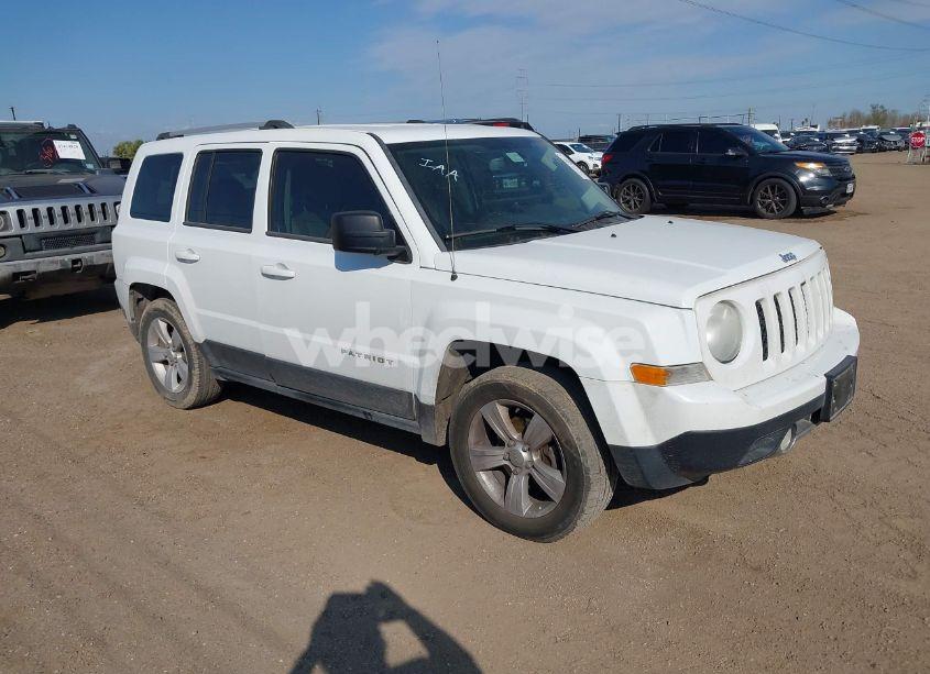 2014 Jeep Patriot LIMITED (VIN 1C4NJPCB2ED698720) main photo