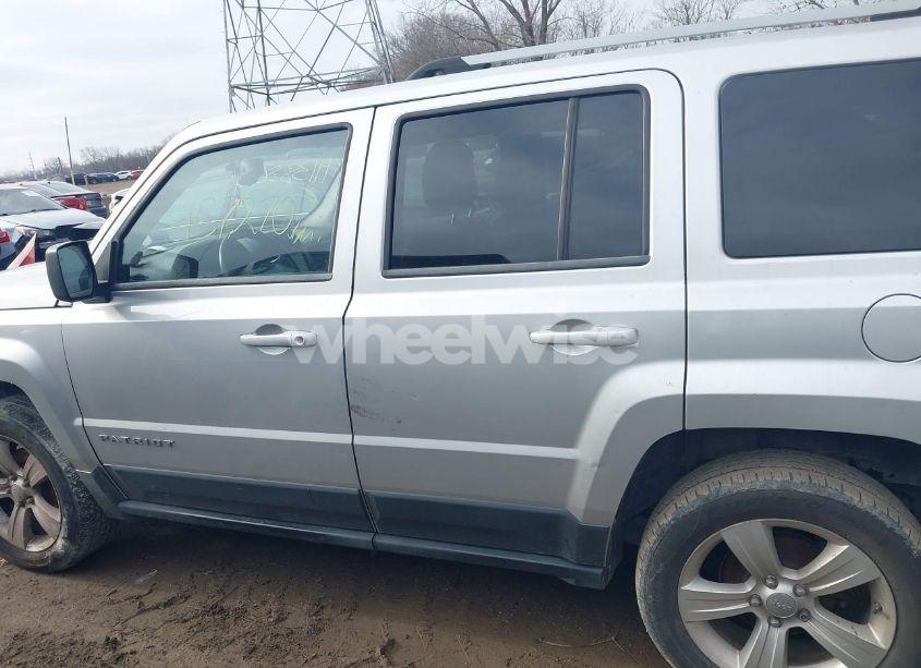Photo 15 of 2012 Jeep Patriot LIMITED (VIN 1C4NJPCB4CD552333)