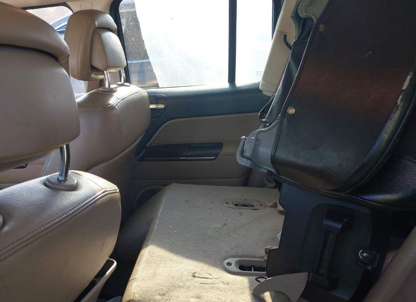 Photo 8 of 2012 Jeep Patriot LIMITED (VIN 1C4NJPCB5CD631915)