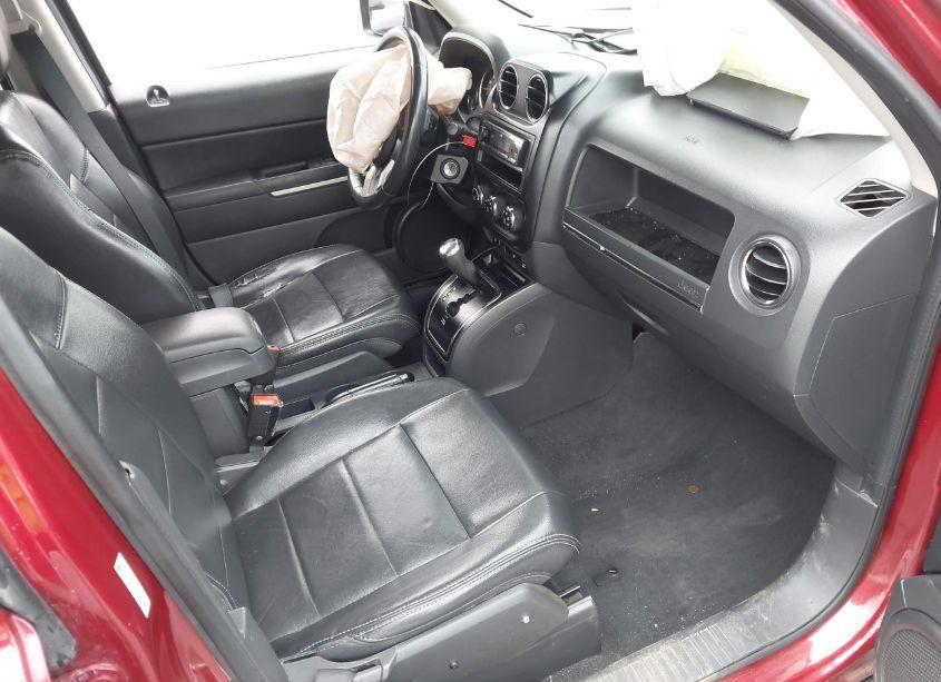Photo 5 of 2012 Jeep Patriot LIMITED (VIN 1C4NJPCB7CD633939)