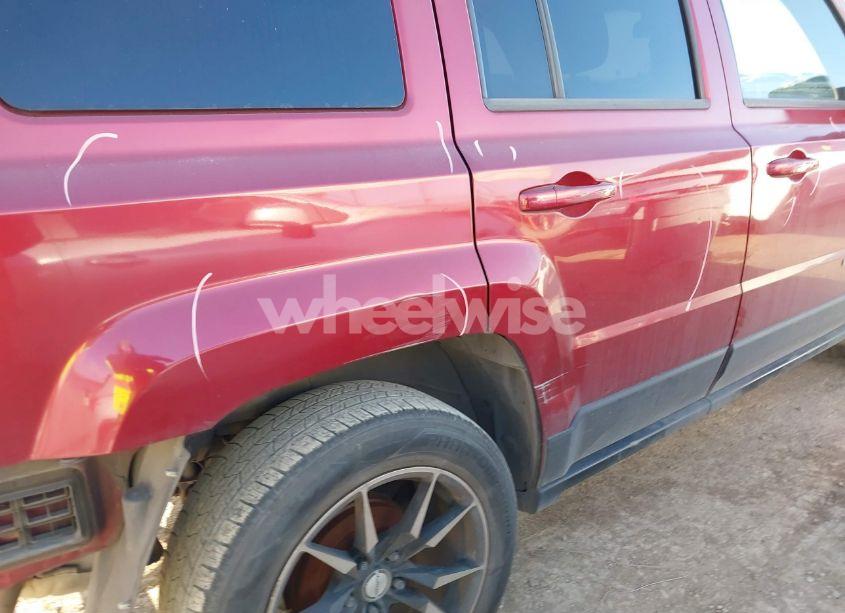 Photo 13 of 2014 Jeep Patriot LATITUDE (VIN 1C4NJPFA0ED694846)