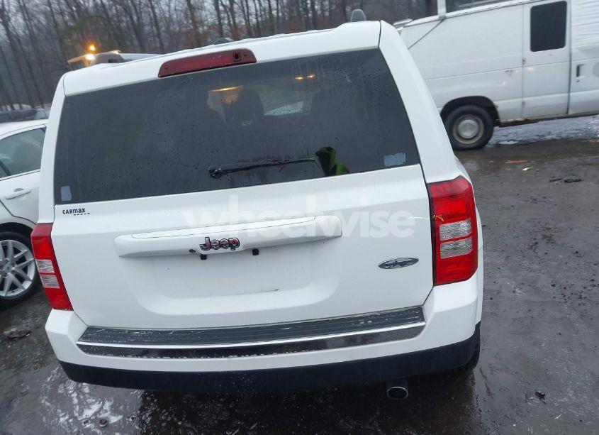 Photo 16 of 2017 Jeep Patriot HIGH ALTITUDE FWD (VIN 1C4NJPFA0HD199230)