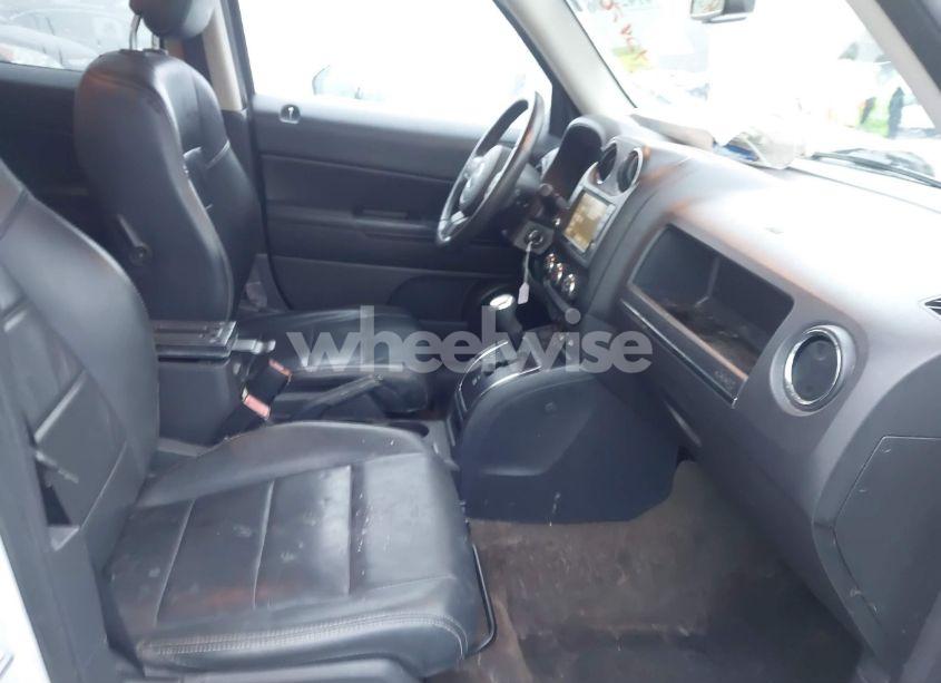 Photo 5 of 2017 Jeep Patriot HIGH ALTITUDE FWD (VIN 1C4NJPFA0HD199230)