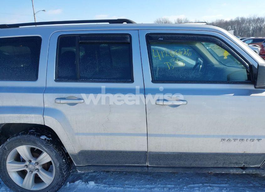 Photo 13 of 2012 Jeep Patriot LATITUDE (VIN 1C4NJPFA1CD660508)