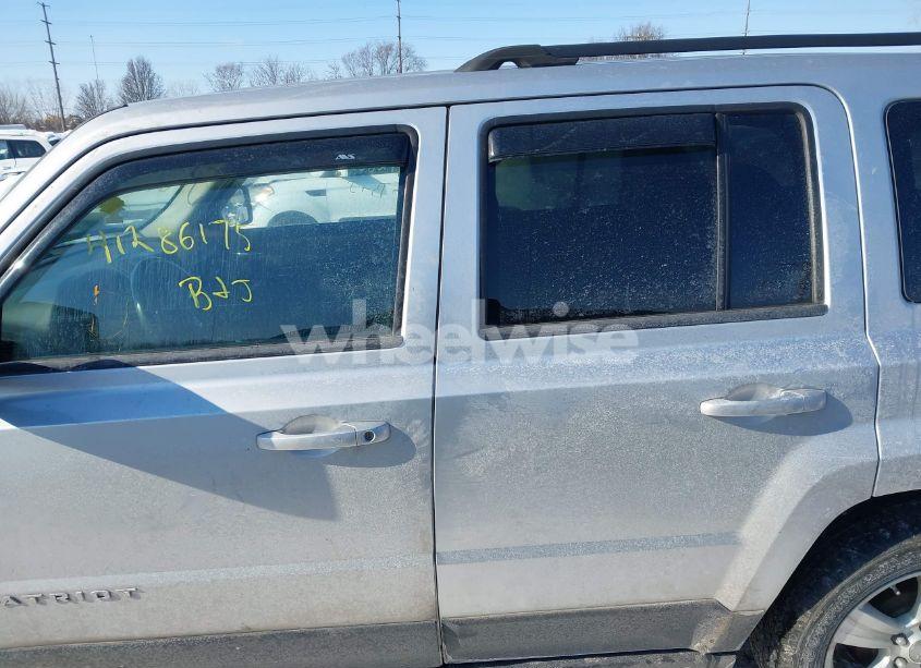 Photo 14 of 2012 Jeep Patriot LATITUDE (VIN 1C4NJPFA1CD660508)