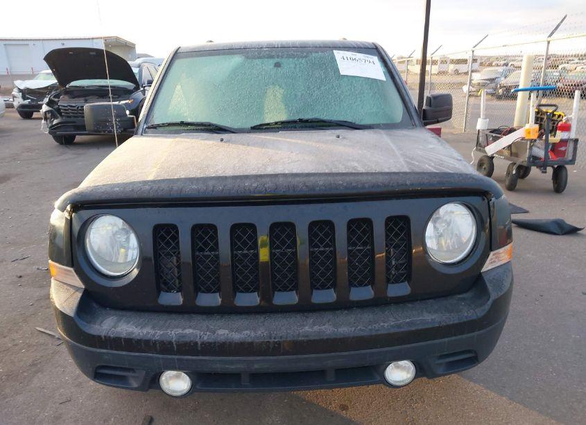 Photo 12 of 2014 Jeep Patriot HIGH ALTITUDE (VIN 1C4NJPFA1ED853972)