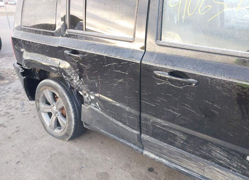 Photo 6 of 2014 Jeep Patriot HIGH ALTITUDE (VIN 1C4NJPFA1ED853972)