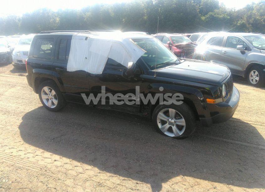 Photo 13 of 2015 Jeep Patriot LATITUDE (VIN 1C4NJPFA1FD428804)