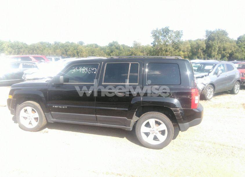 Photo 14 of 2015 Jeep Patriot LATITUDE (VIN 1C4NJPFA1FD428804)