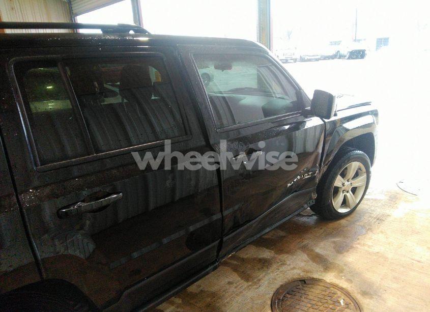 Photo 6 of 2015 Jeep Patriot LATITUDE (VIN 1C4NJPFA1FD428804)