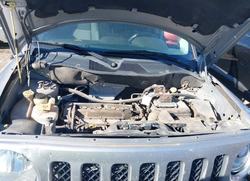 Photo 10 of 2016 Jeep Patriot LATITUDE (VIN 1C4NJPFA1GD647974)