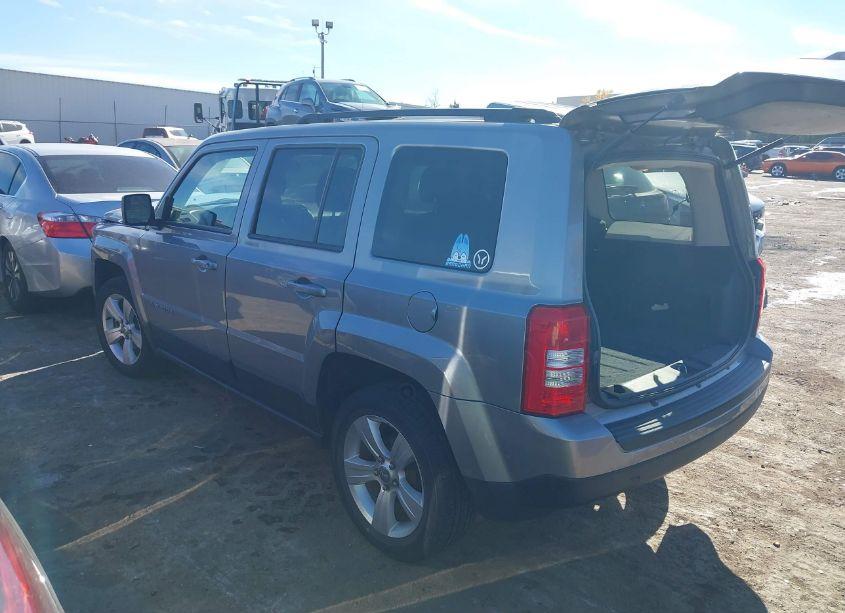 Photo 3 of 2016 Jeep Patriot LATITUDE (VIN 1C4NJPFA1GD647974)