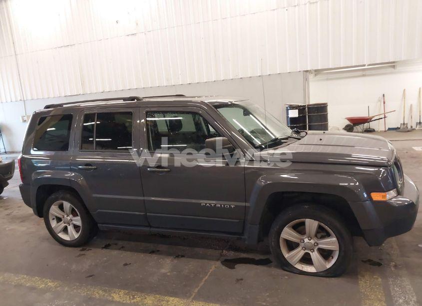 Photo 13 of 2017 Jeep Patriot LATITUDE FWD (VIN 1C4NJPFA1HD136671)