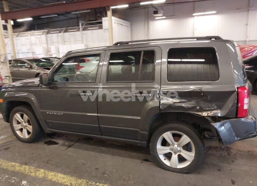 Photo 14 of 2017 Jeep Patriot LATITUDE FWD (VIN 1C4NJPFA1HD136671)