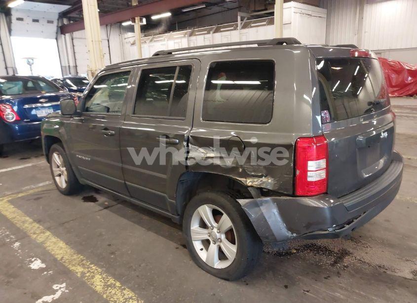 Photo 3 of 2017 Jeep Patriot LATITUDE FWD (VIN 1C4NJPFA1HD136671)