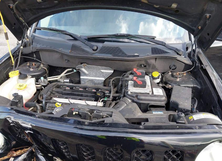 Photo 10 of 2013 Jeep Patriot LATITUDE (VIN 1C4NJPFA2DD102605)