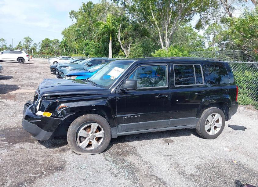 Photo 14 of 2013 Jeep Patriot LATITUDE (VIN 1C4NJPFA2DD102605)