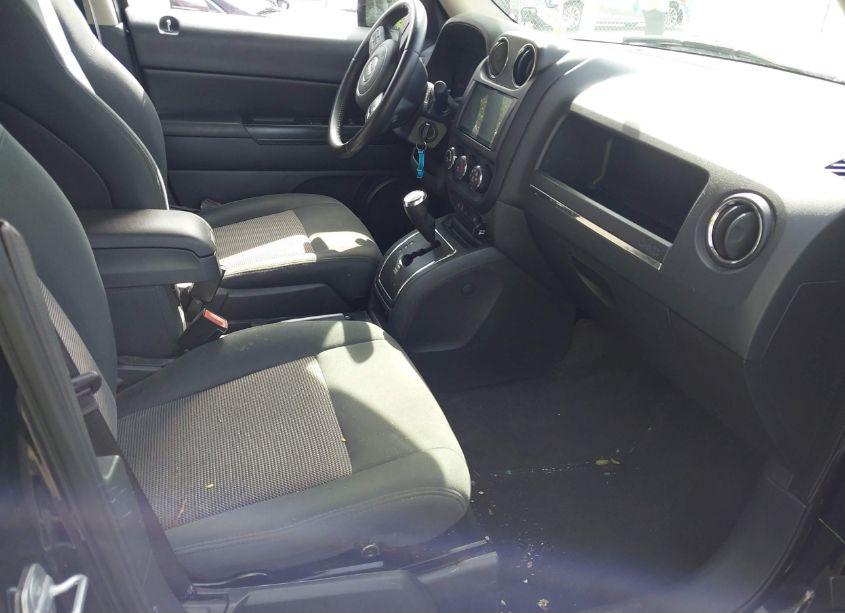 Photo 5 of 2013 Jeep Patriot LATITUDE (VIN 1C4NJPFA2DD102605)