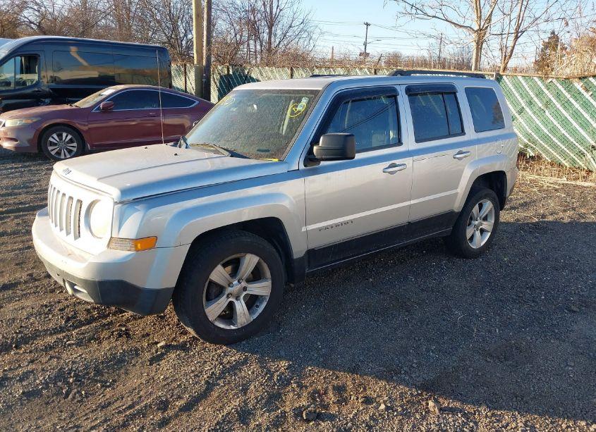 Photo 2 of 2013 Jeep Patriot LATITUDE (VIN 1C4NJPFA2DD166188)