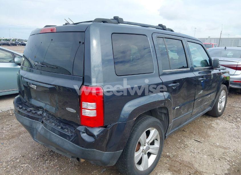 Photo 4 of 2014 Jeep Patriot LATITUDE (VIN 1C4NJPFA2ED564275)