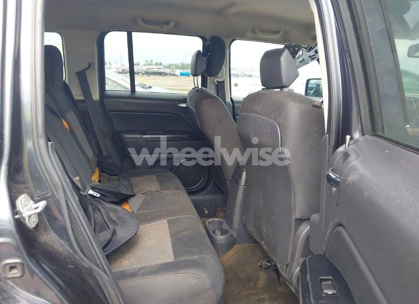 Photo 8 of 2014 Jeep Patriot LATITUDE (VIN 1C4NJPFA2ED564275)