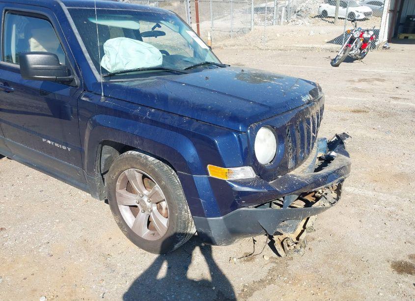 Photo 13 of 2014 Jeep Patriot LATITUDE (VIN 1C4NJPFA2ED600644)