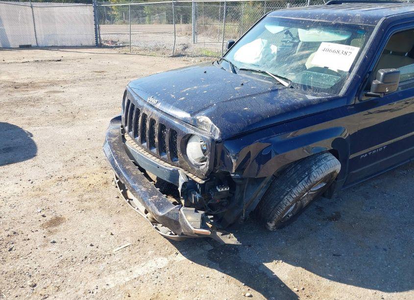 Photo 14 of 2014 Jeep Patriot LATITUDE (VIN 1C4NJPFA2ED600644)