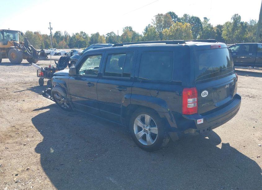 Photo 3 of 2014 Jeep Patriot LATITUDE (VIN 1C4NJPFA2ED600644)