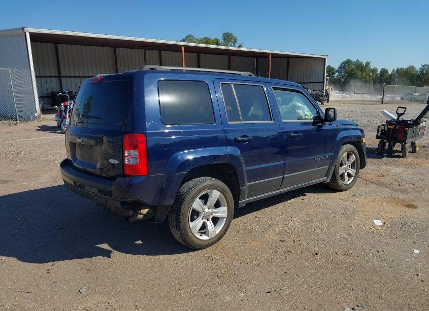 Photo 4 of 2014 Jeep Patriot LATITUDE (VIN 1C4NJPFA2ED600644)