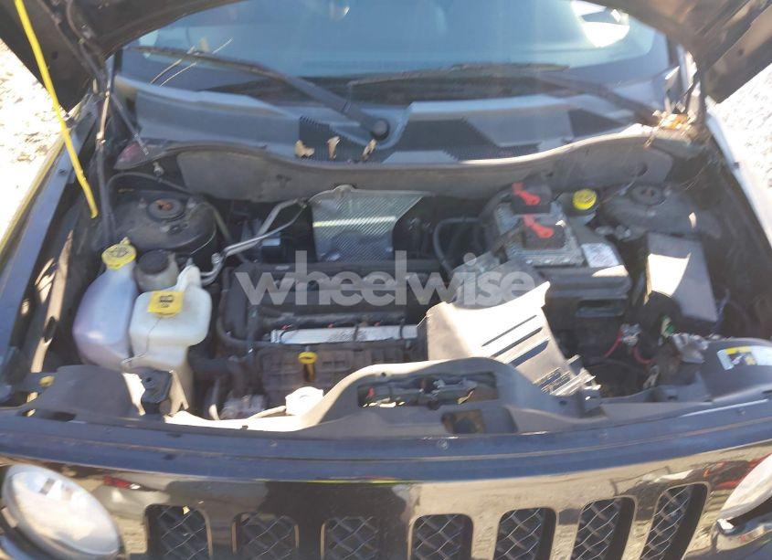 Photo 10 of 2015 Jeep Patriot HIGH ALTITUDE EDITION (VIN 1C4NJPFA2FD429945)
