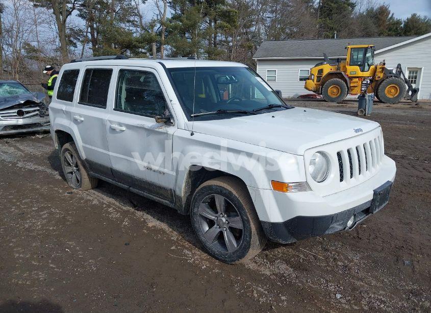 2016 Jeep Patriot HIGH ALTITUDE EDITION (VIN 1C4NJPFA2GD562612) main photo
