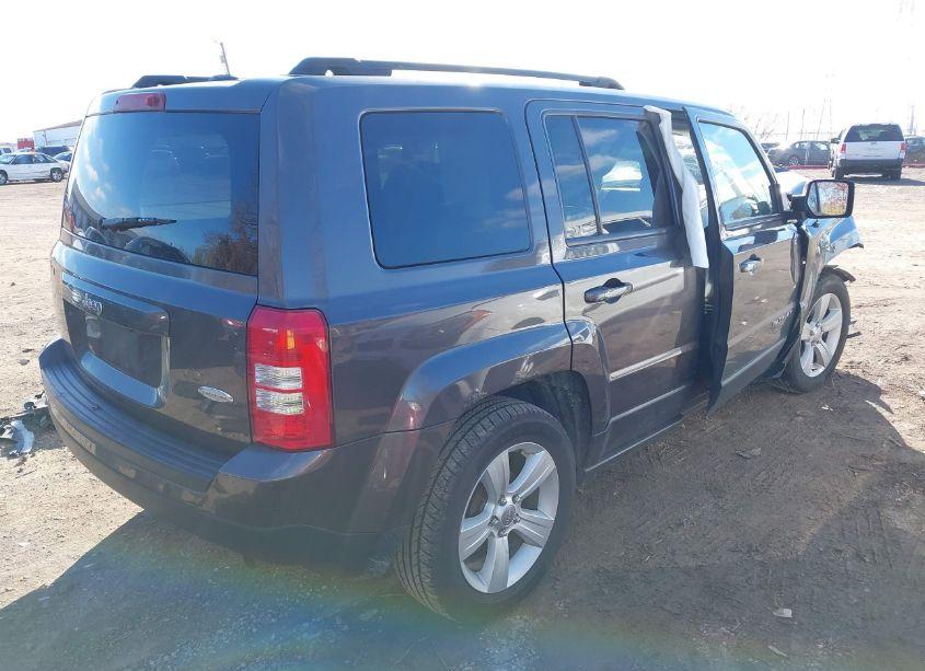 Photo 4 of 2016 Jeep Patriot LATITUDE (VIN 1C4NJPFA2GD722360)