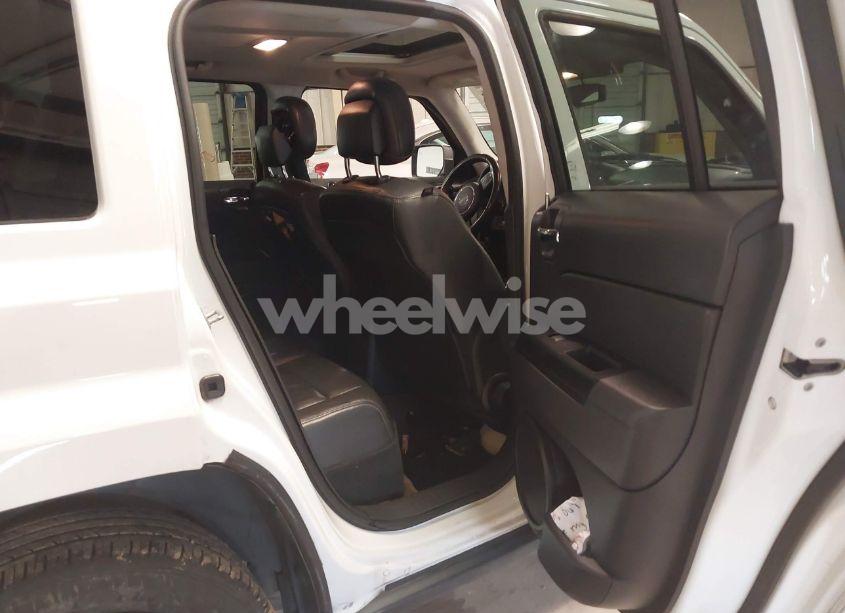 Photo 8 of 2014 Jeep Patriot HIGH ALTITUDE (VIN 1C4NJPFA3ED739925)