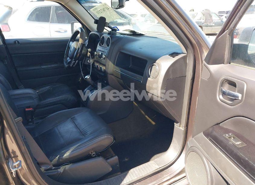 Photo 5 of 2014 Jeep Patriot HIGH ALTITUDE (VIN 1C4NJPFA3ED928123)