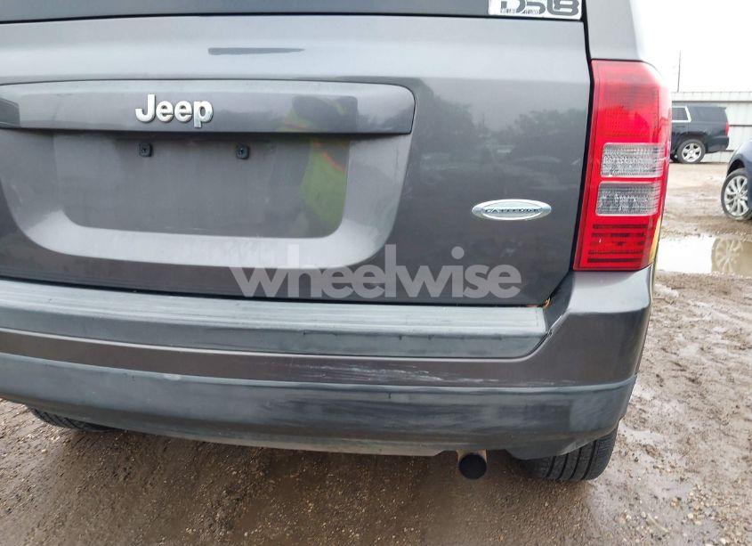 Photo 6 of 2016 Jeep Patriot LATITUDE (VIN 1C4NJPFA3GD640329)