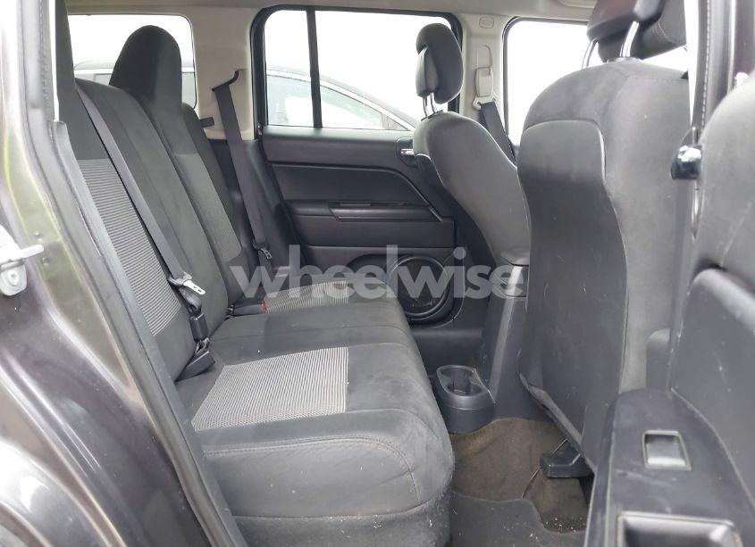 Photo 8 of 2016 Jeep Patriot LATITUDE (VIN 1C4NJPFA3GD640329)