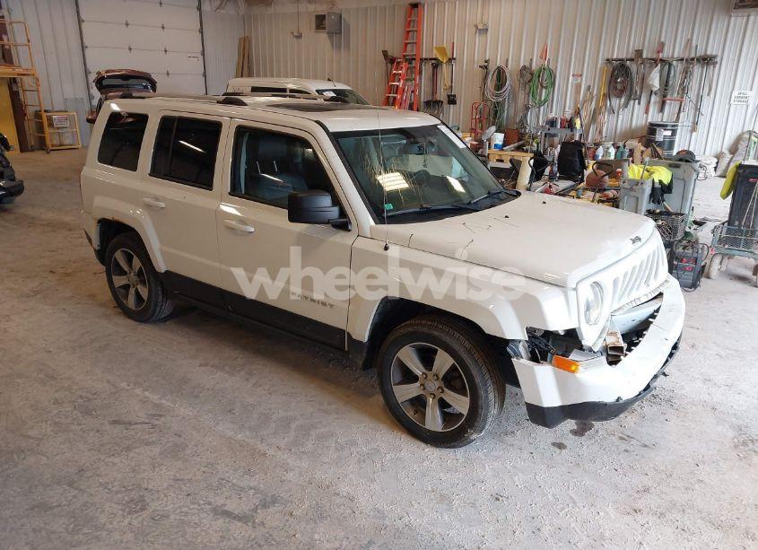 2017 Jeep Patriot HIGH ALTITUDE FWD (VIN 1C4NJPFA3HD187816) main photo