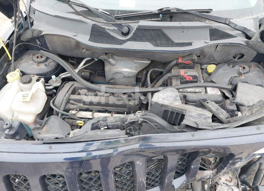 Photo 10 of 2014 Jeep Patriot HIGH ALTITUDE (VIN 1C4NJPFA4ED681811)