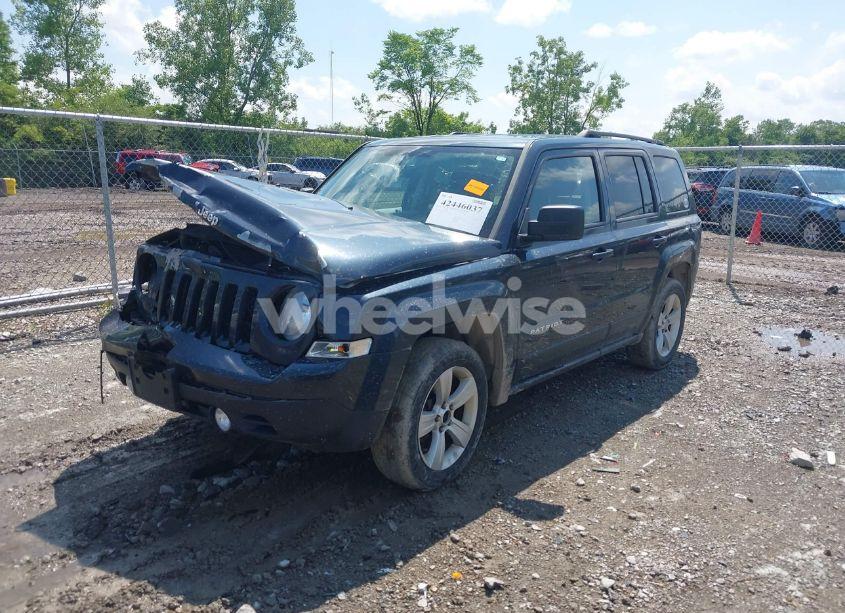 Photo 2 of 2014 Jeep Patriot LATITUDE (VIN 1C4NJPFA4ED690637)