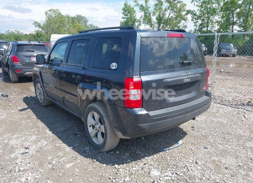 Photo 3 of 2014 Jeep Patriot LATITUDE (VIN 1C4NJPFA4ED690637)