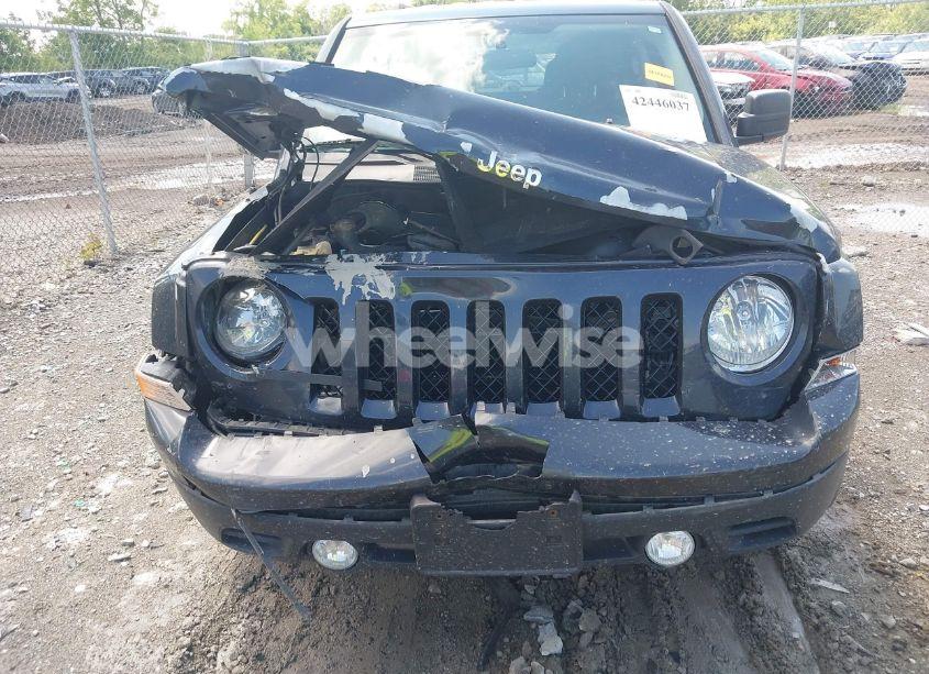 Photo 6 of 2014 Jeep Patriot LATITUDE (VIN 1C4NJPFA4ED690637)