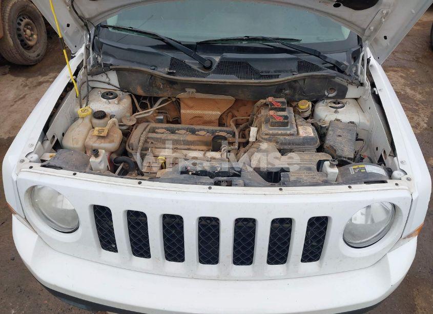 Photo 10 of 2014 Jeep Patriot LATITUDE (VIN 1C4NJPFA5ED701144)