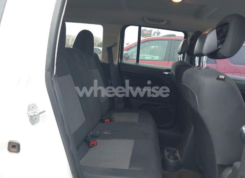 Photo 8 of 2014 Jeep Patriot LATITUDE (VIN 1C4NJPFA5ED701144)