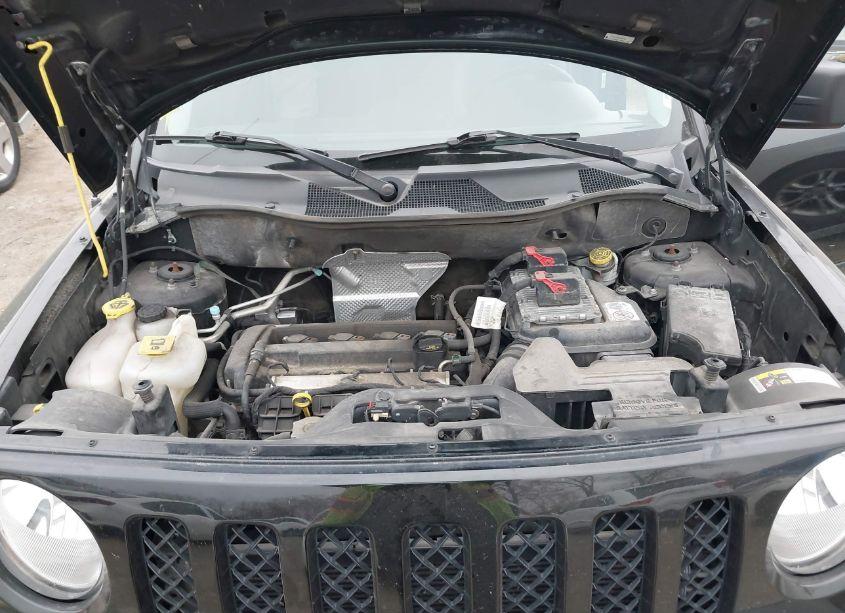 Photo 10 of 2014 Jeep Patriot HIGH ALTITUDE (VIN 1C4NJPFA5ED849861)