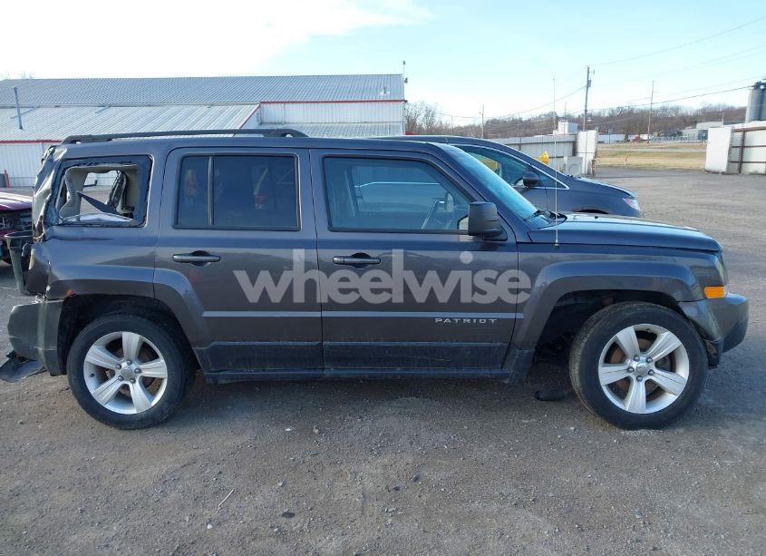 Photo 14 of 2016 Jeep Patriot LATITUDE (VIN 1C4NJPFA5GD543228)
